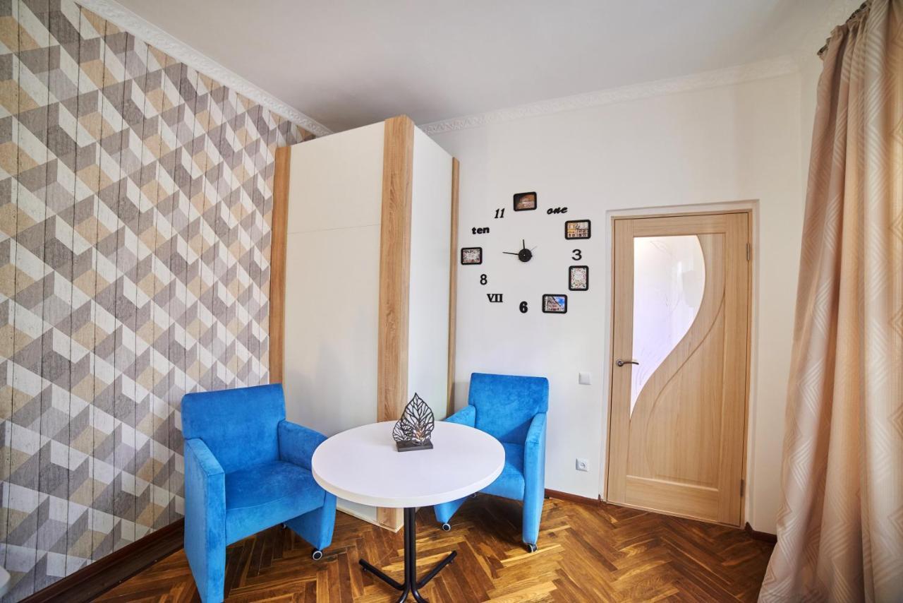 Style Apartments In Old Lviv Buitenkant foto