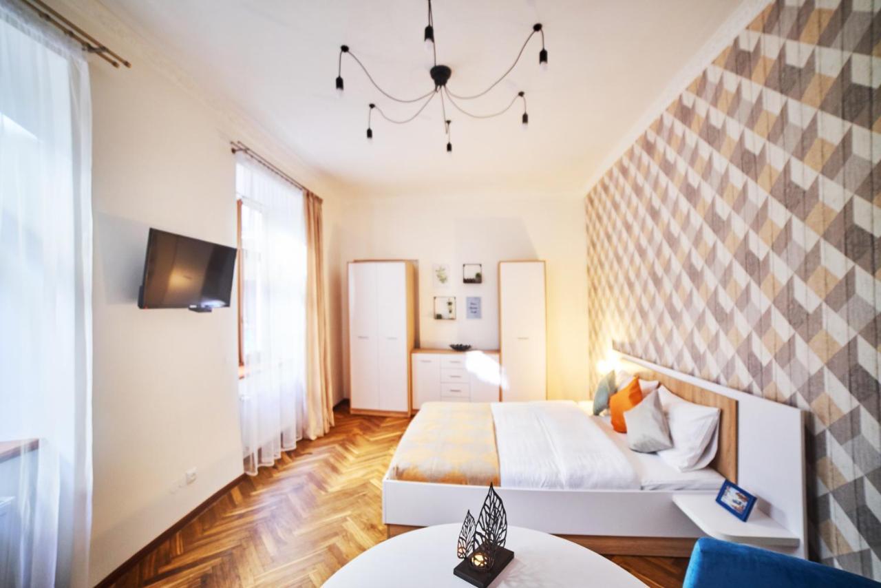 Style Apartments In Old Lviv Buitenkant foto